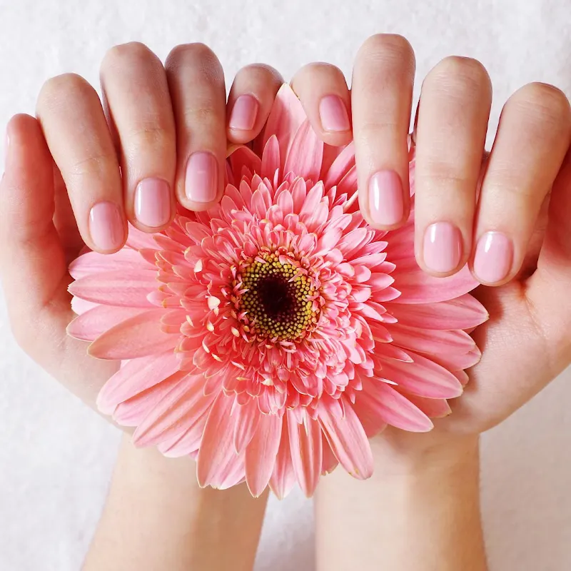 Glamour Nail & Spa — Beauty salon in Oconomowoc